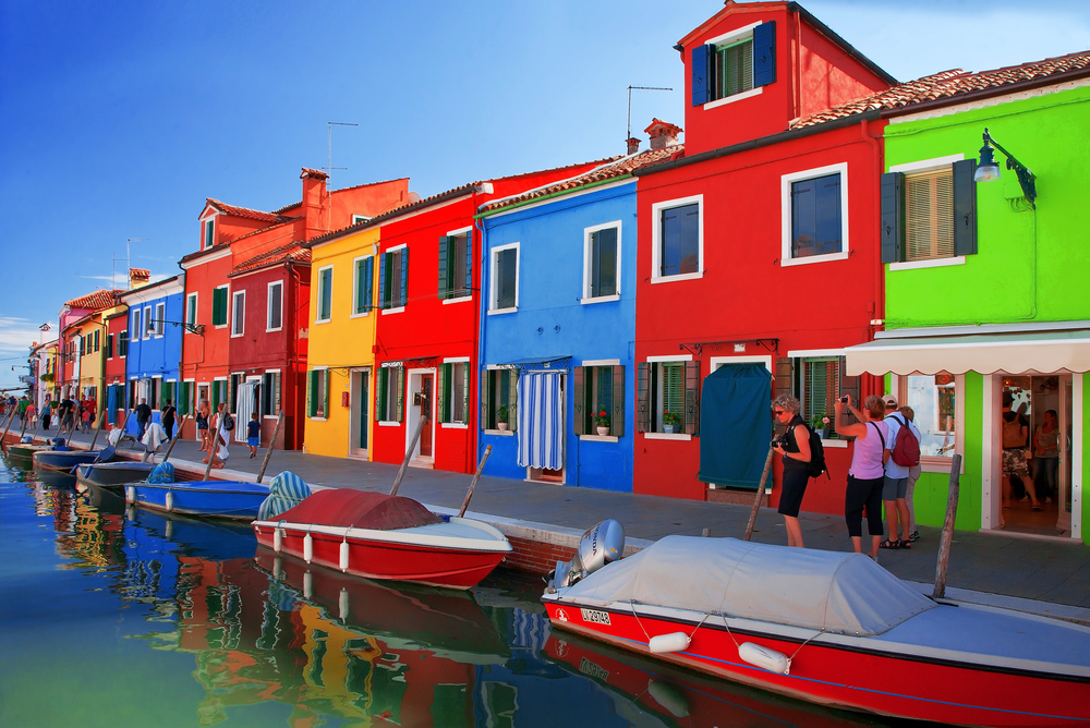 The pearls of Venice Lagoon: Murano, Burano and Torcello from Venice – Image 2 | WeShare