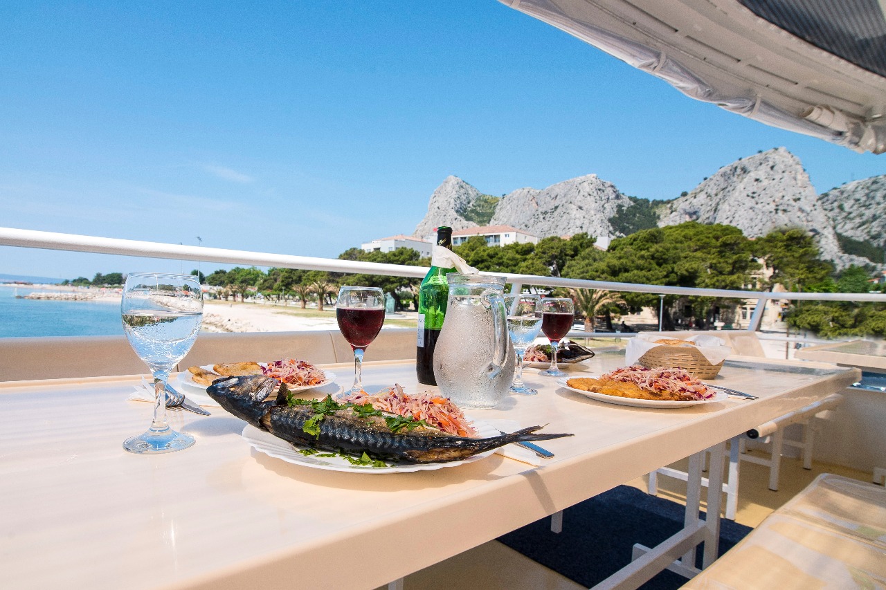 Full Day Boat Tour to Bol Zlatni Rat (Brac Island) from Omis - Photo 2