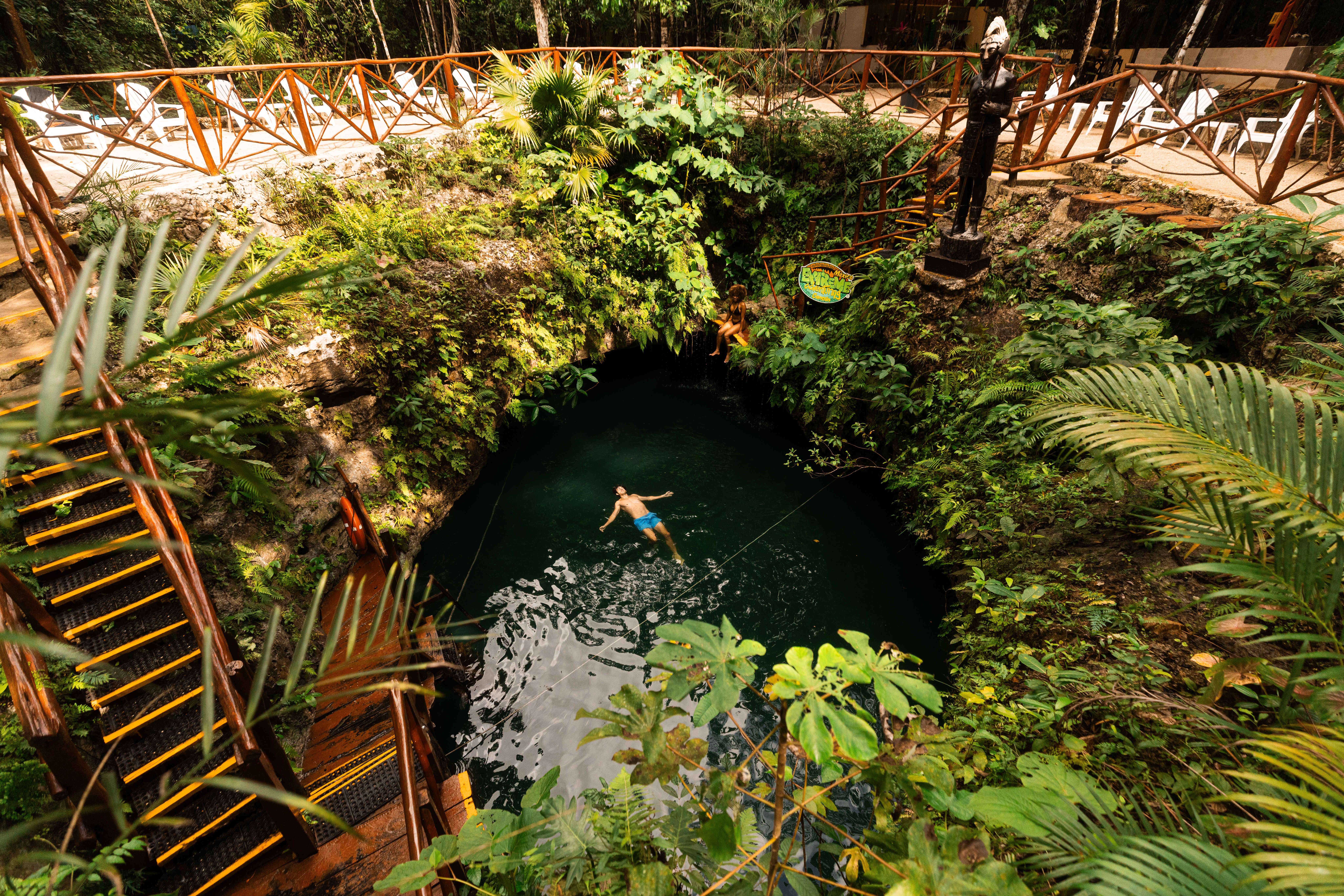 Aventura en grupo pequeño por 3 cenotes ocultos con cata de tequila 3