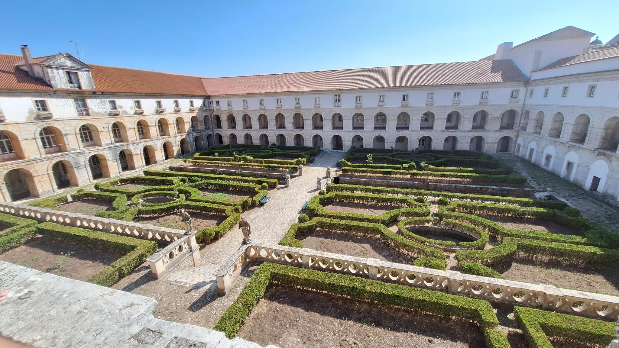 Private Day Tour from Porto: Alcobaça Monastery, Nazaré and Big Waves - Photo 11