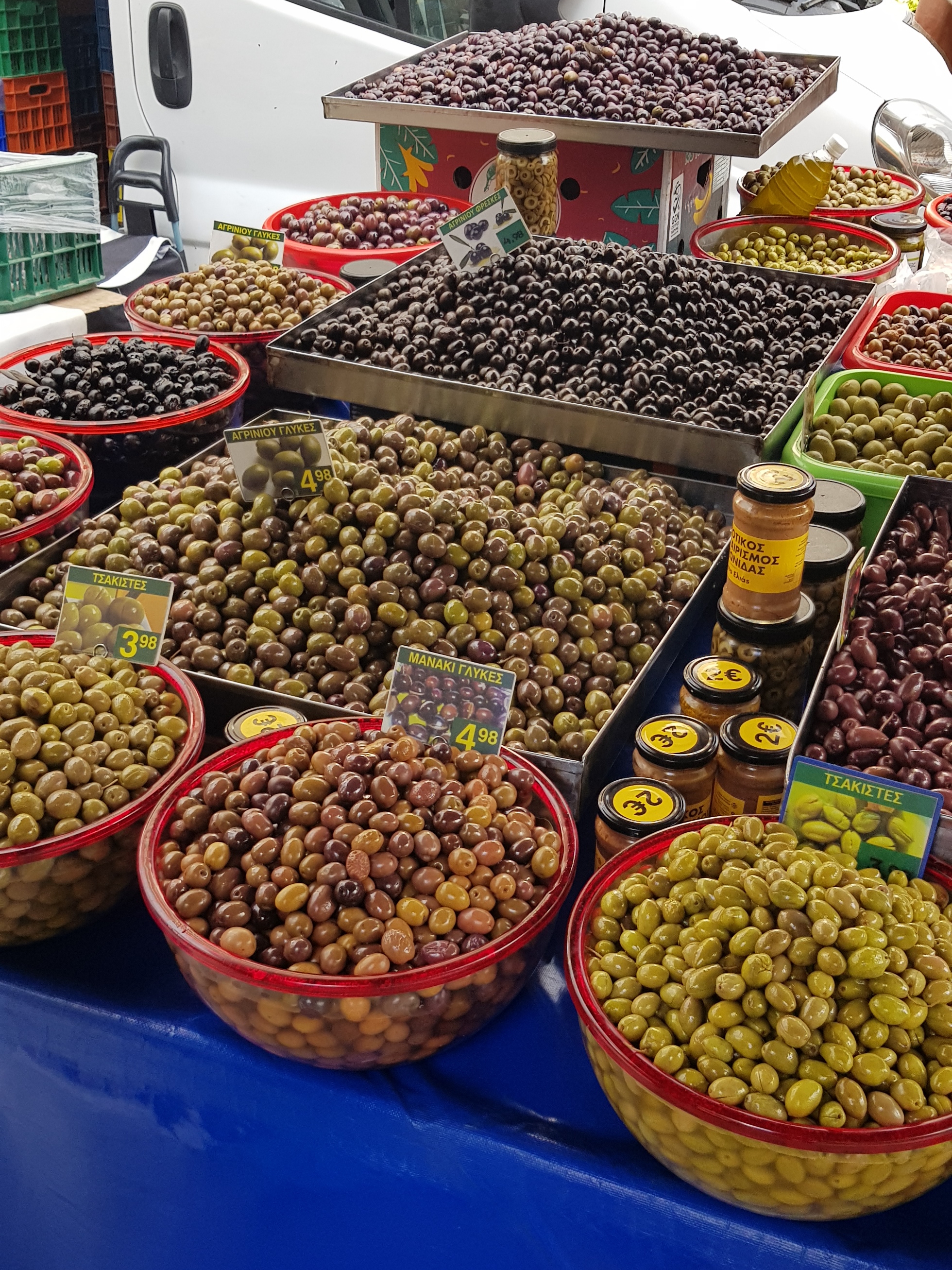 Discover and shop in the food markets of hidden Athens — photo 3