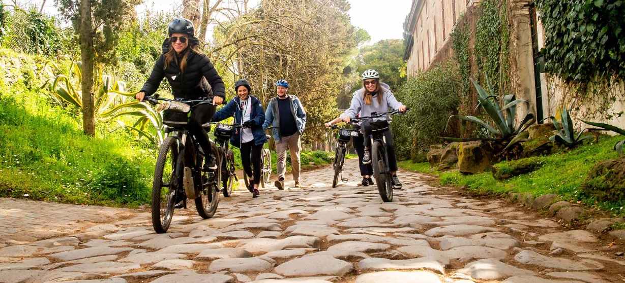 Roma'da Bir Gün e-bisiklet Turu ve Öğle Yemeği ile