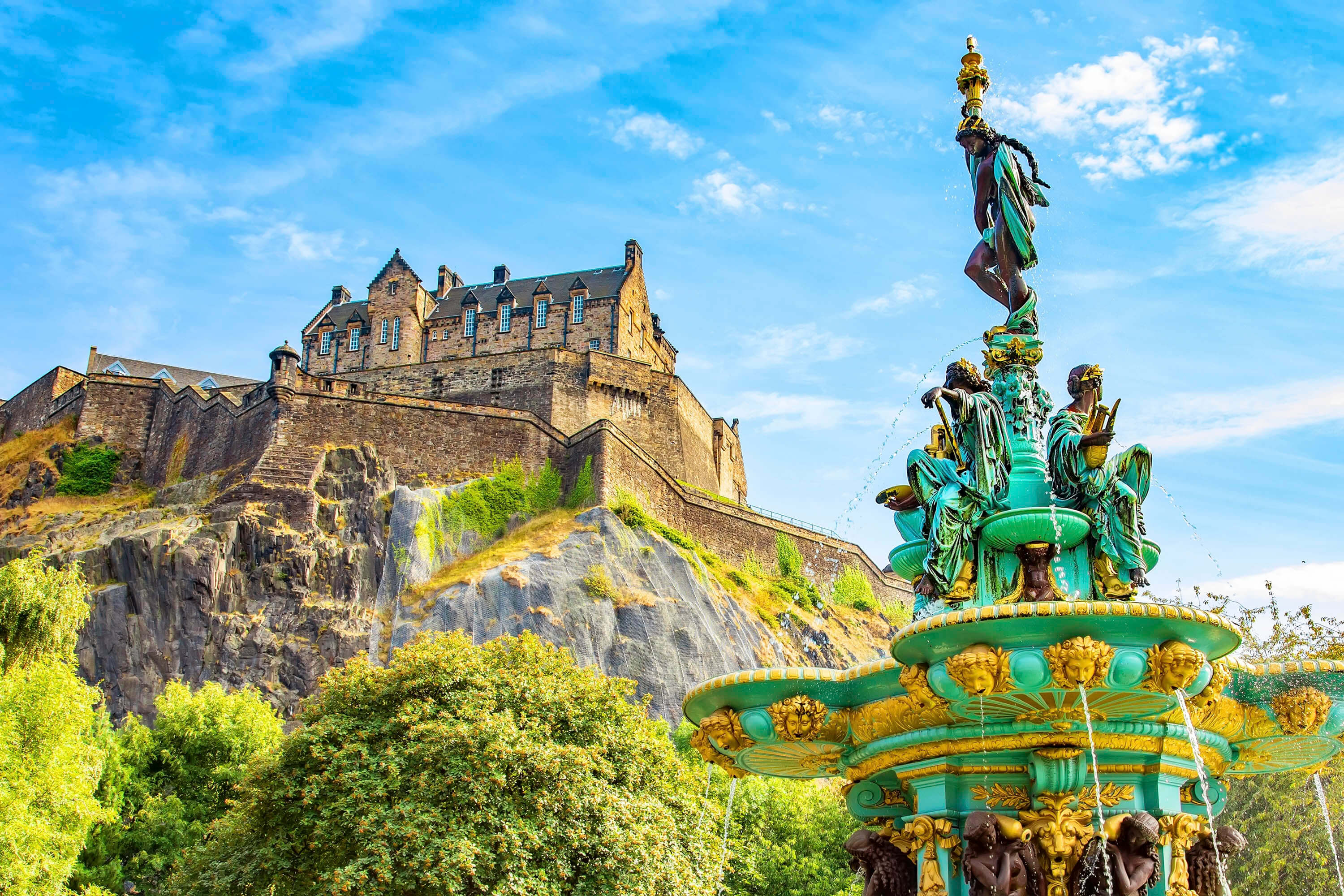 Edinburgh: Walking the Royal Mile – Image 3 | WeShare
