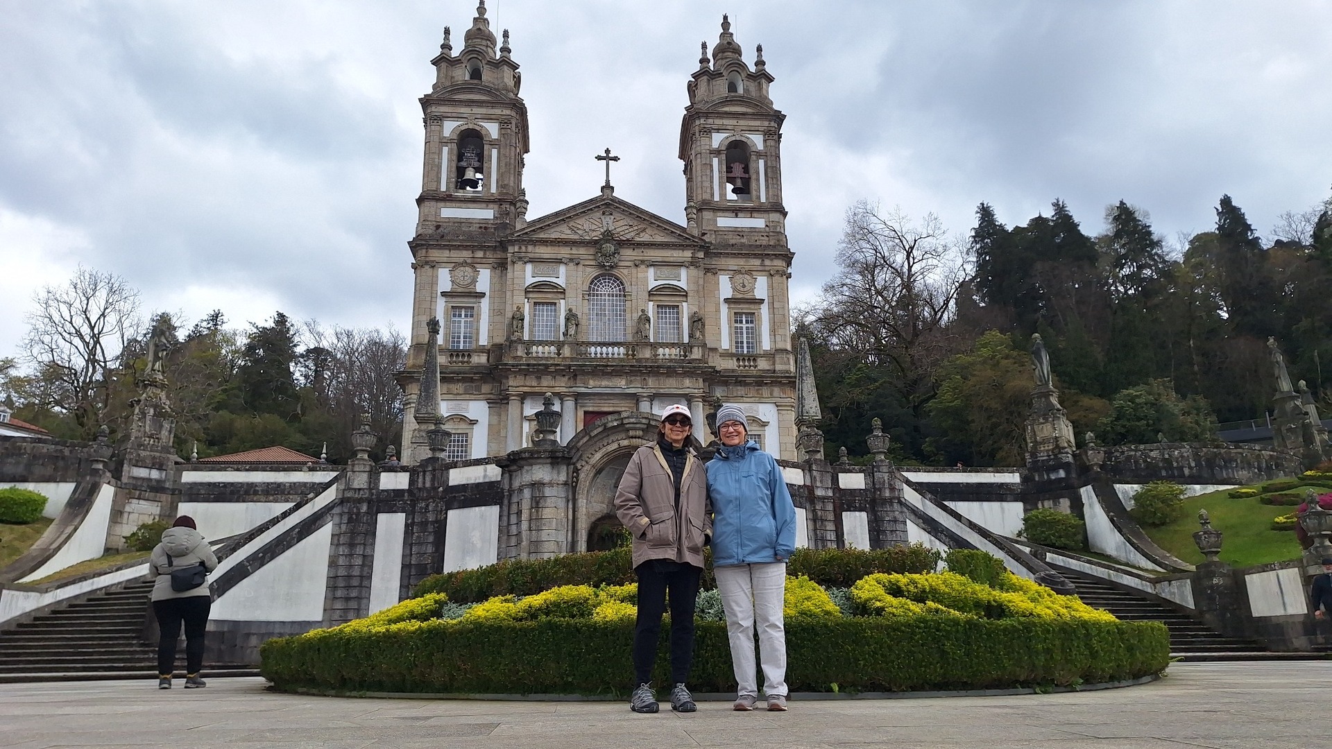 Private Day Tour from Porto: Guimarães, Braga and Bom Jesus - Photo 4