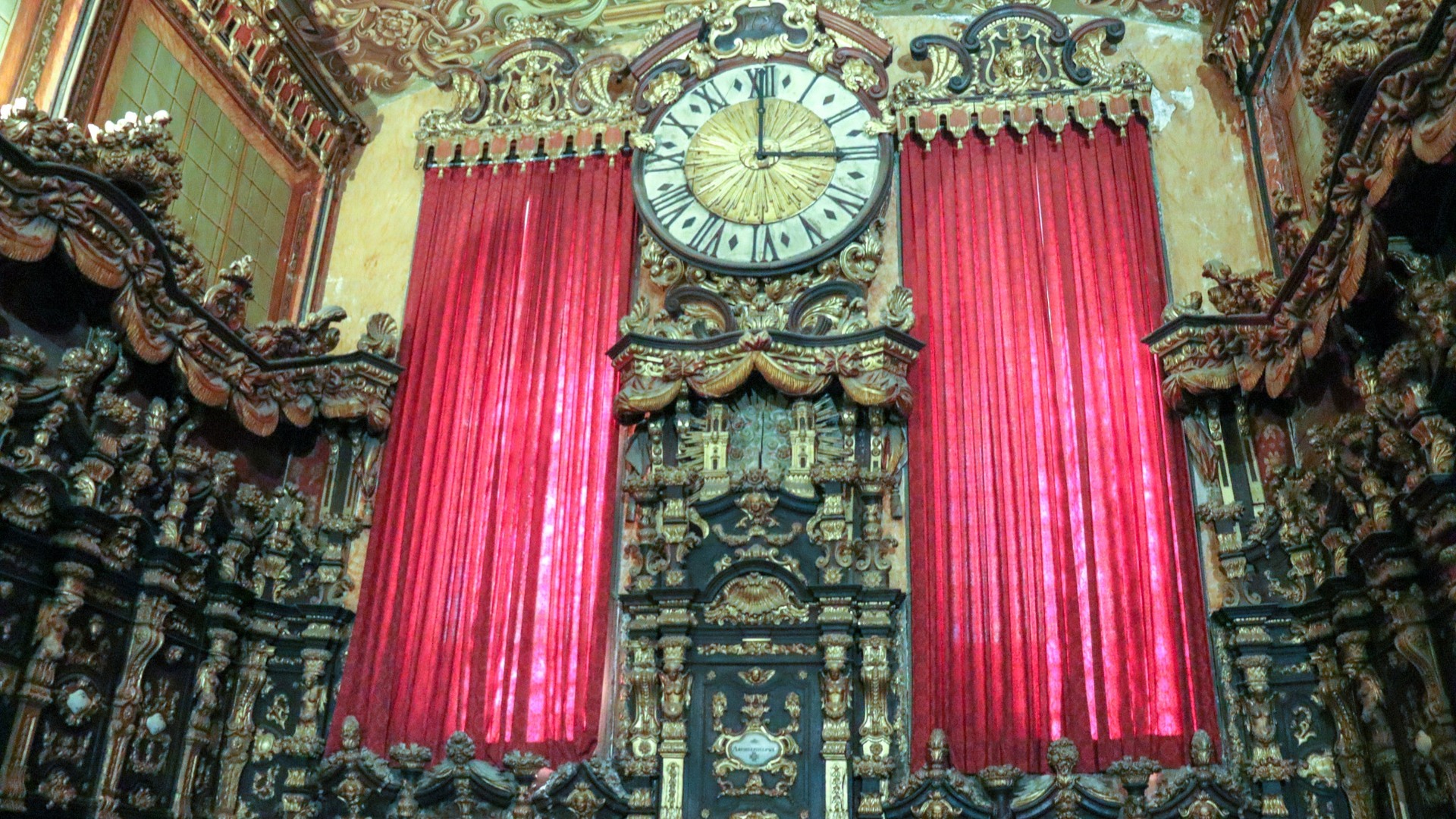 Private Day Tour from Porto: Guimarães, Braga and Bom Jesus - Photo 27