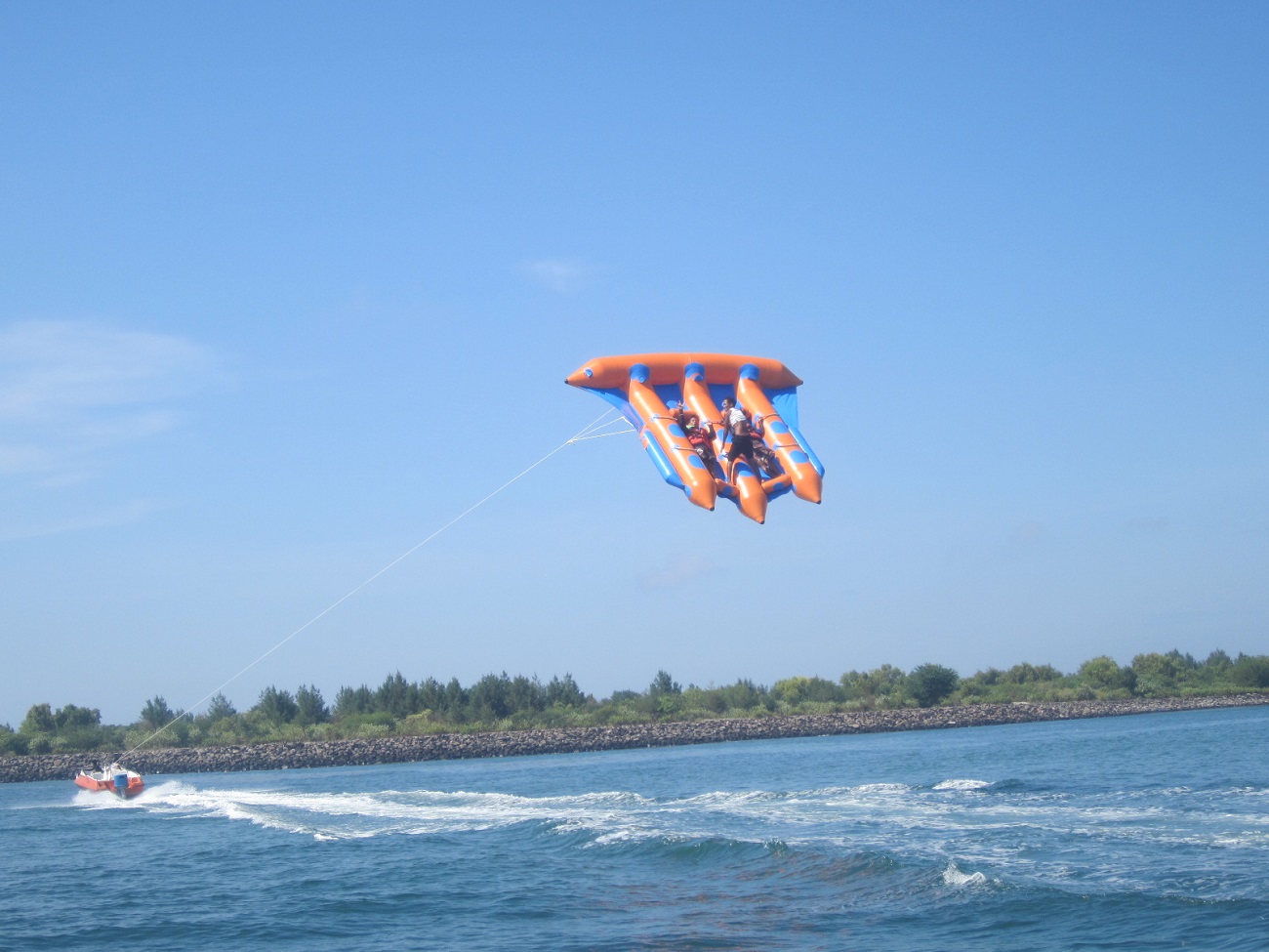 Experiencia de paseo en tubing con deportes acuáticos, peces voladores y paseo marítimo en Nusa Dua Marine - Foto 4