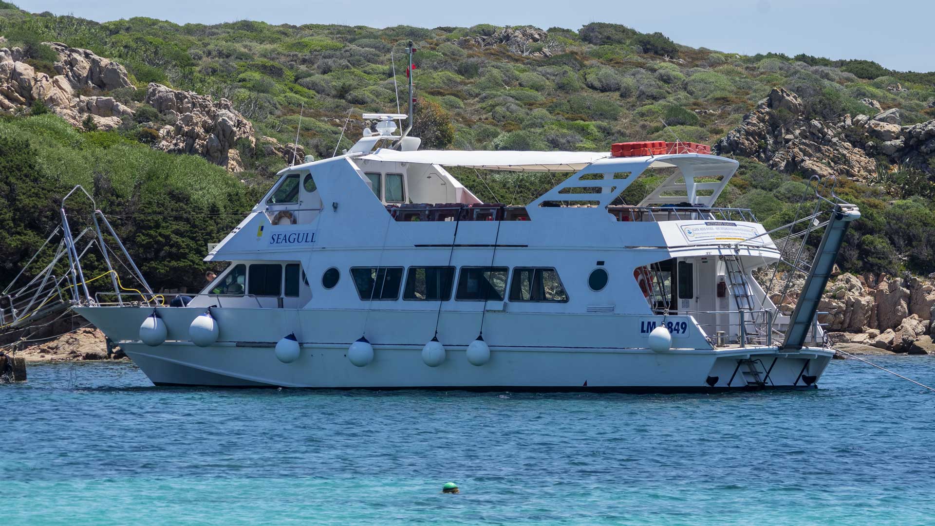 From Santa Teresa di Gallura: motorboat tour of the La Maddalena Archipelago - Photo 12