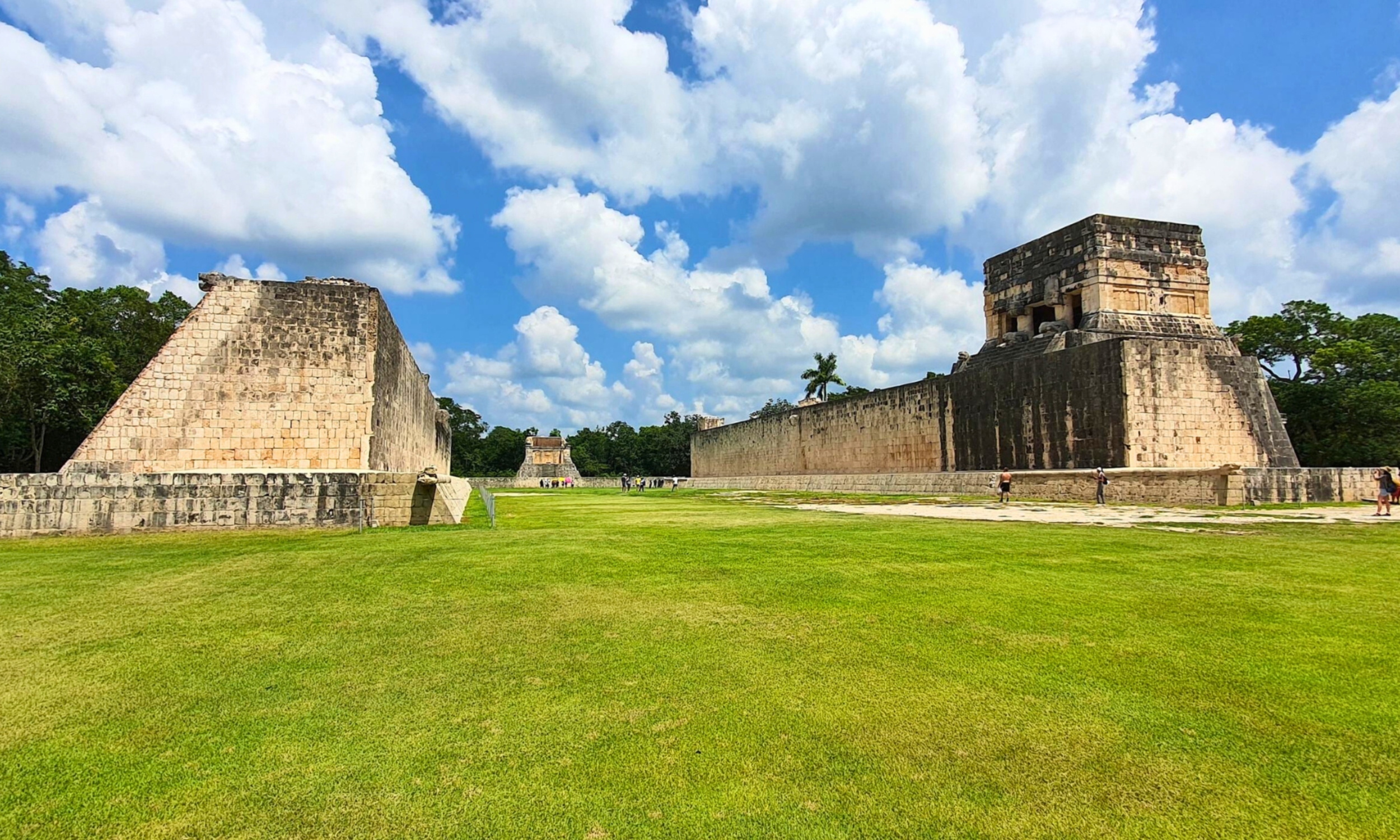 Desde Mérida: viaje a Chichén Itzá, Izamal, Valladolid y cenote 3