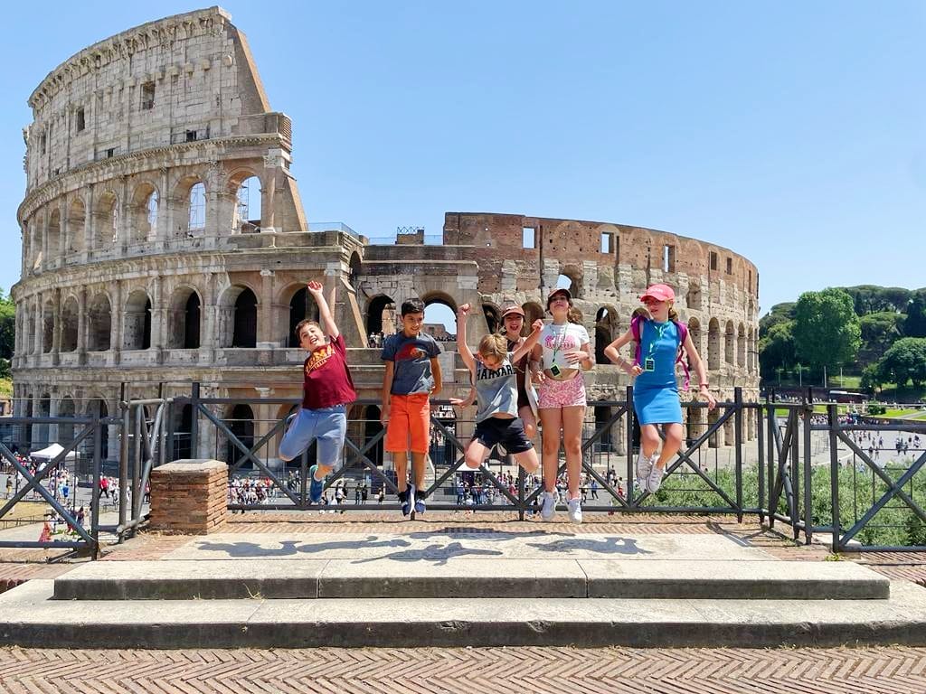 Tour Coliseo y Foro Romano adaptado a niños – Tour de grupo