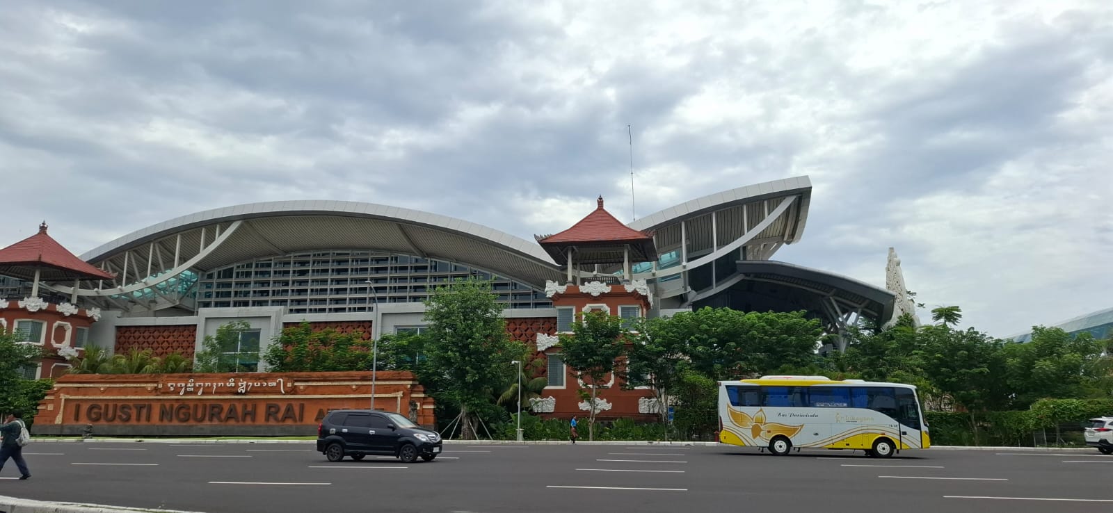 Traslado privado de llegada desde el aeropuerto internacional de Bali (DPS) al área de Nusa Dua - Foto 3