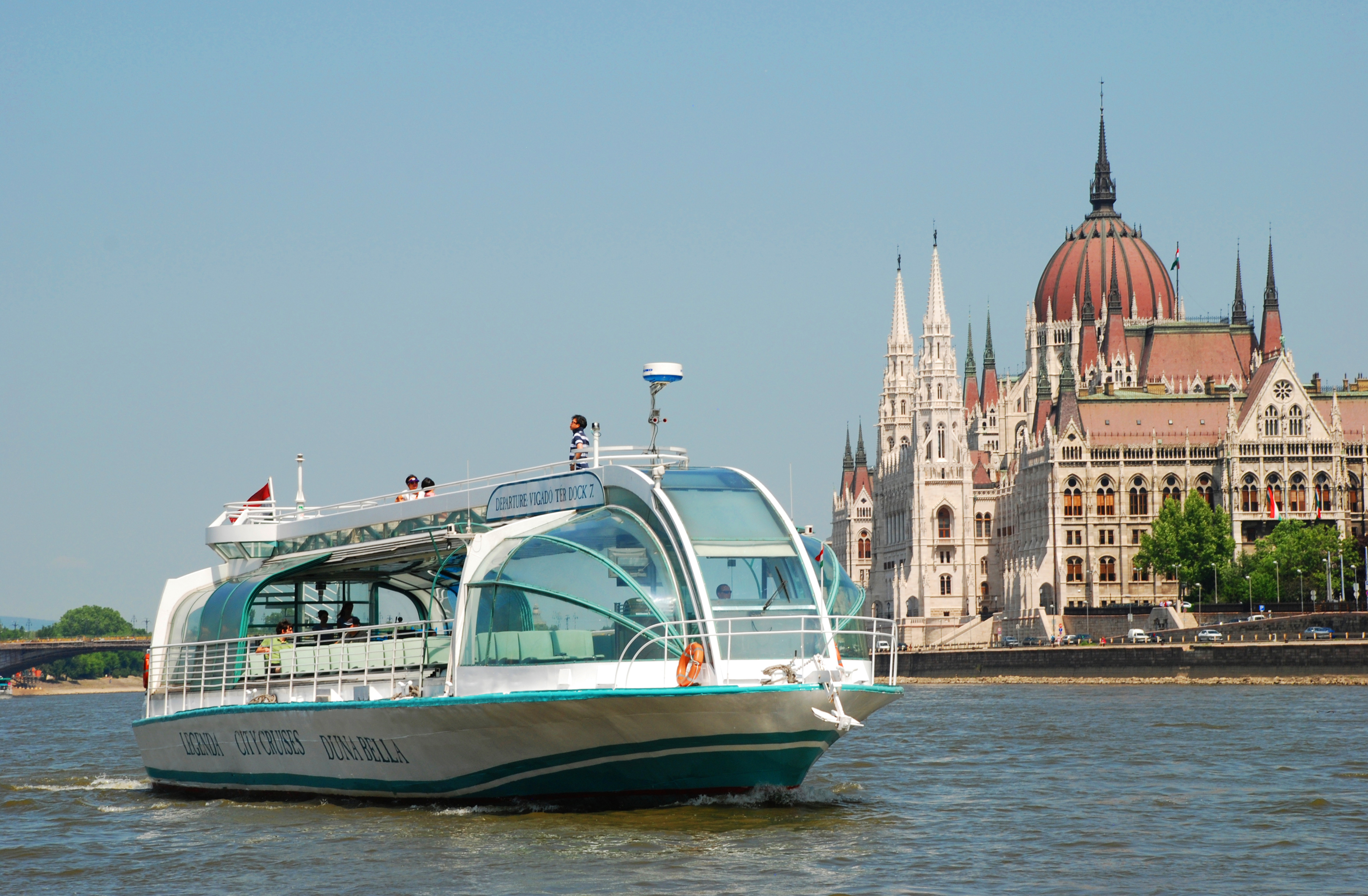 Crucero diurno por el Danubio con vistas panorámicas