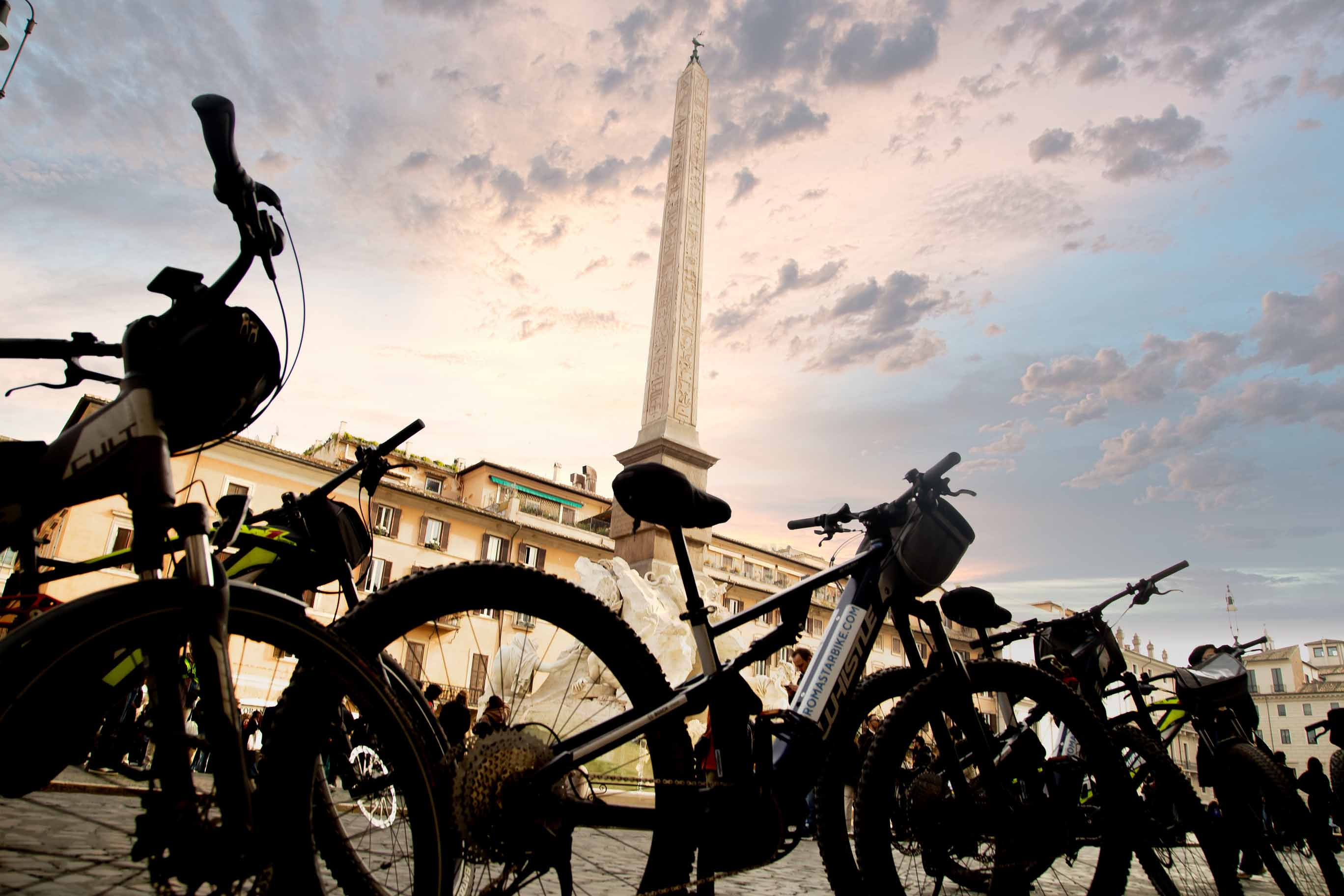 Roma'da Bir Gün e-bisiklet Turu ve Öğle Yemeği ile