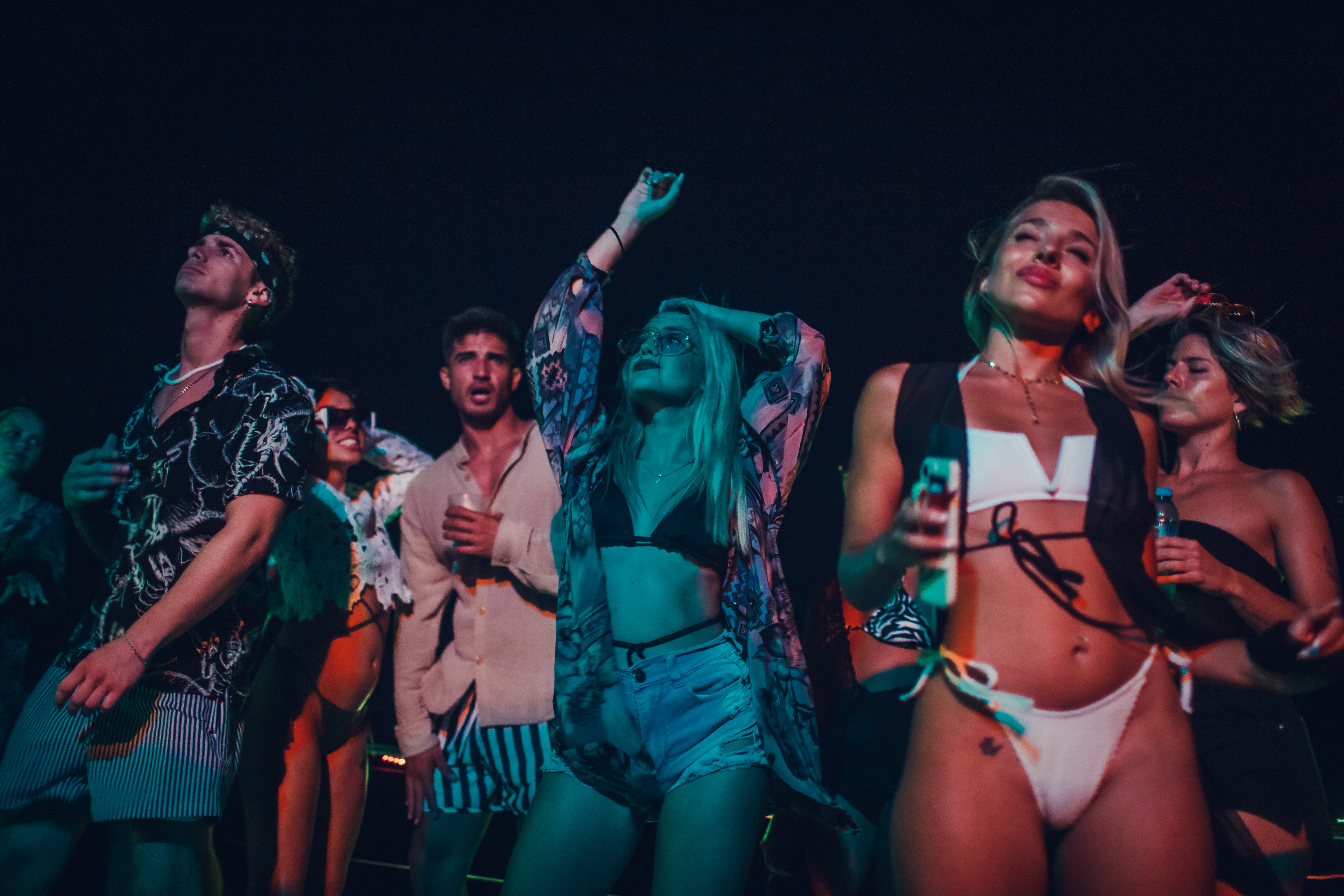 Tüm Dahil Tulum 4 saat DJ Akşam Ritmi 40' Bali Katamaranı