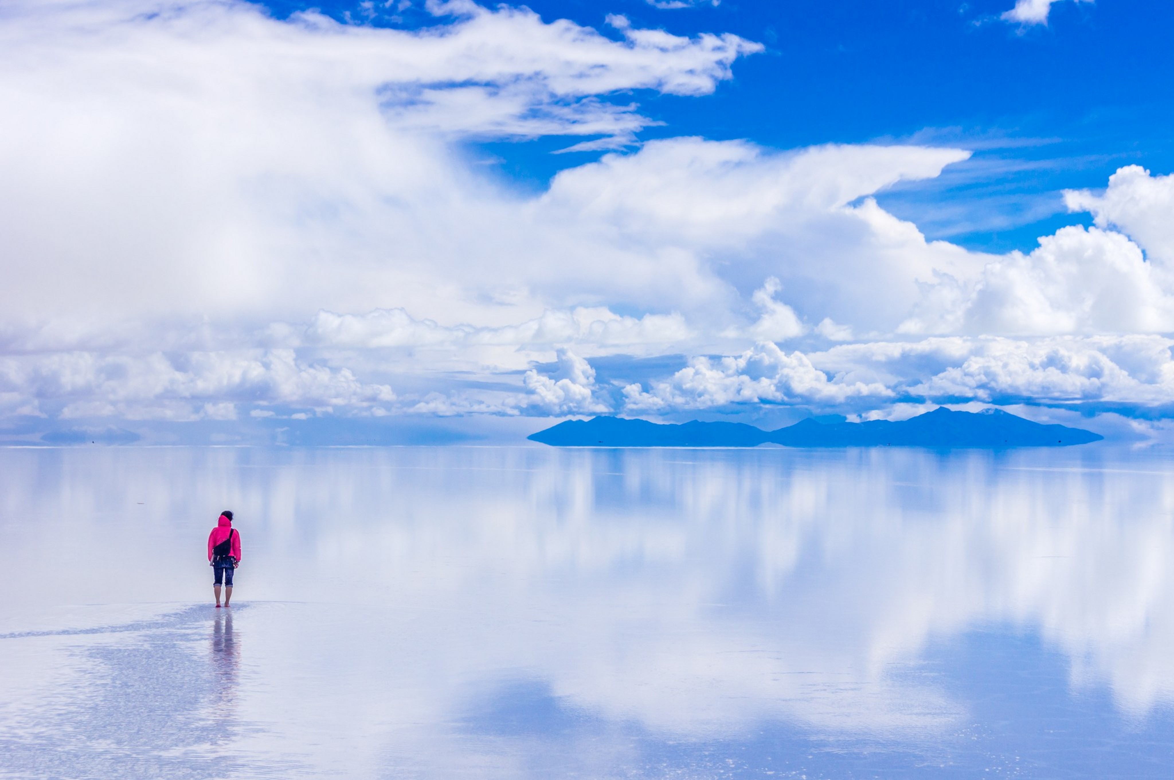BO-UYU-02: Uyuni | Salar de Uyuni 2D/1N – A Journey You’ll Never Forget