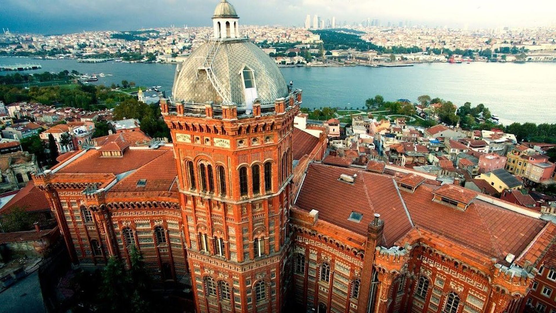 Istanbul and Old Balat Walking Audio Tour