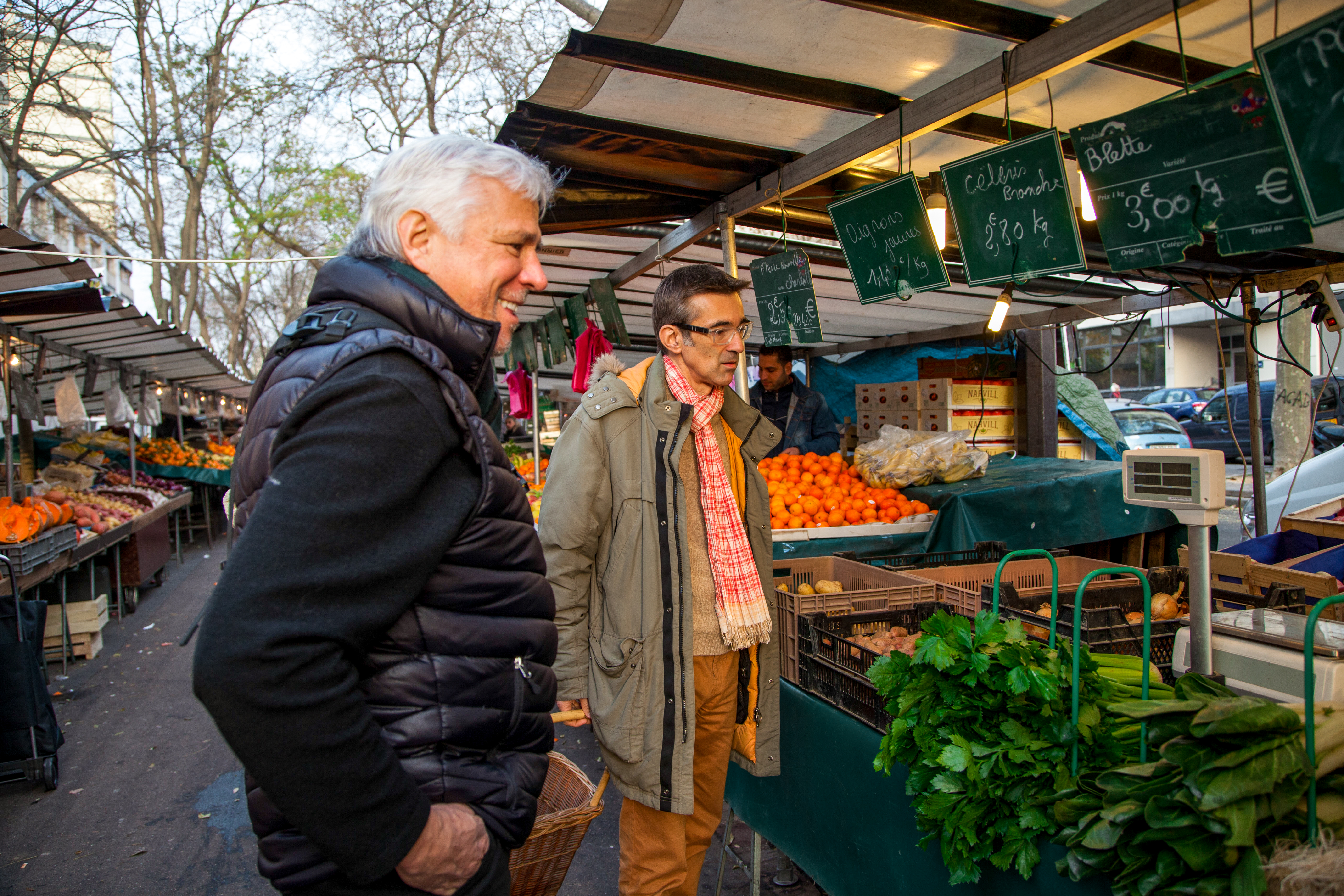 Traditional Christmas Dinner Cooking Class with Market Visit – Image 1 | WeShare