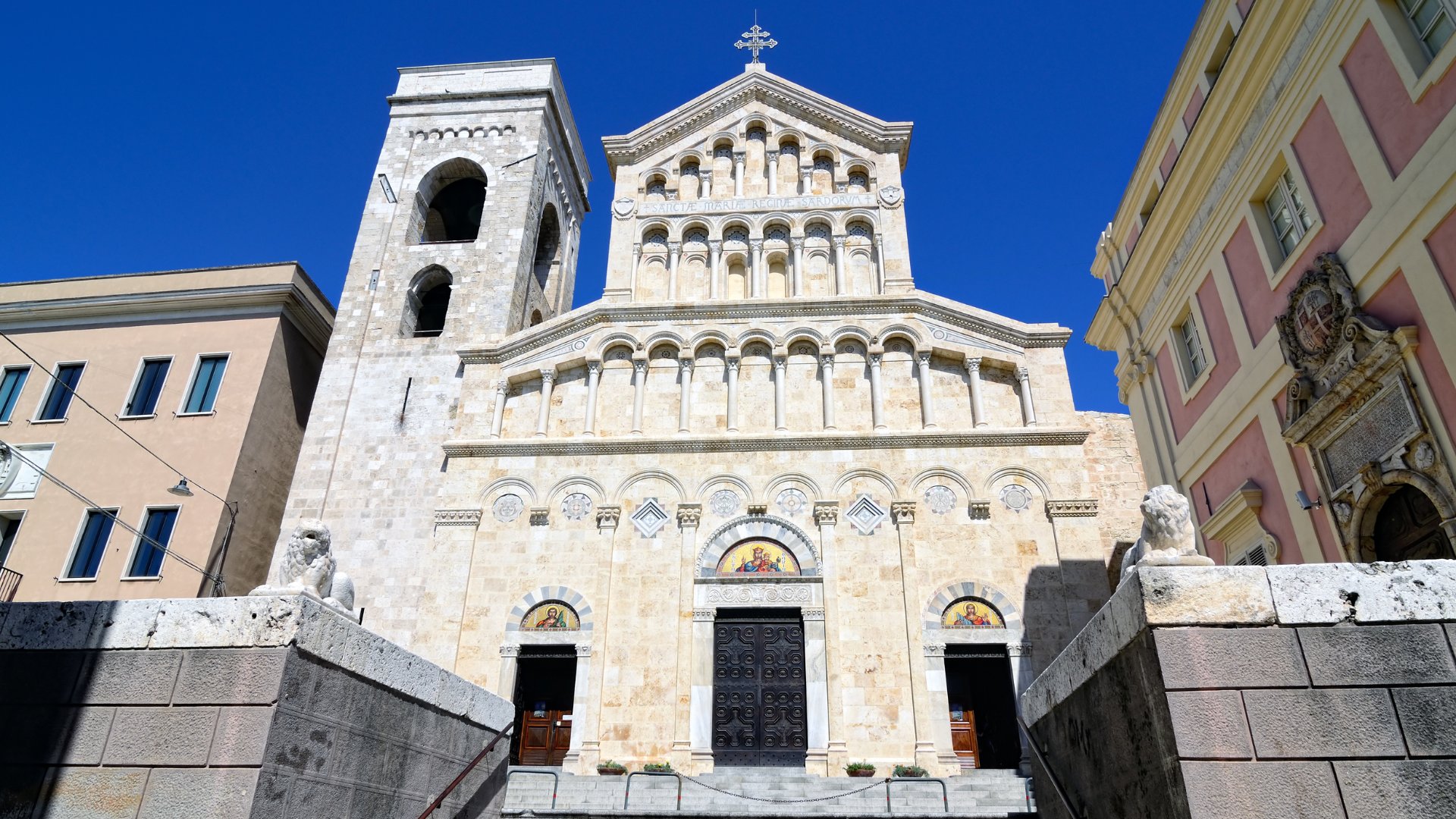 Cagliari: tour of the historic centre and visit to the Archaeological Museum - Photo 5