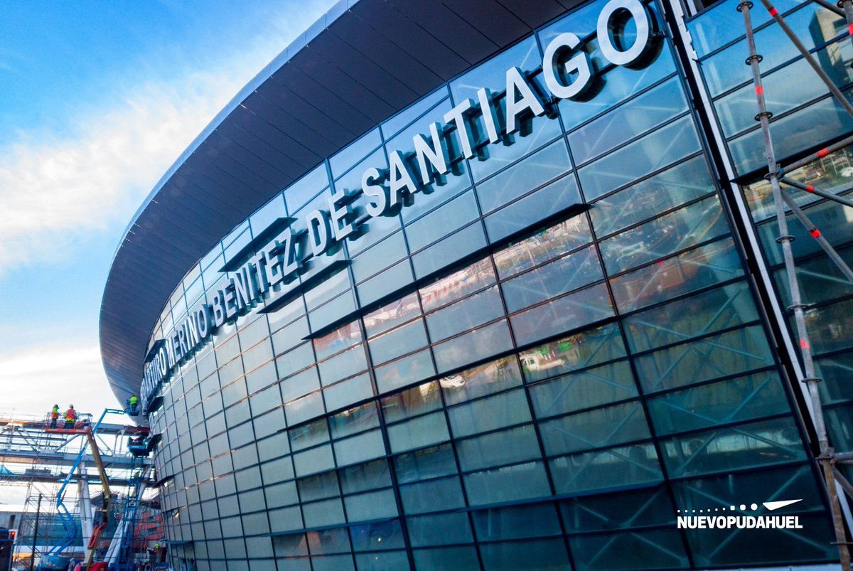 Traslado del aeropuerto Arturo Merino Benítez al hotel en la ciudad de Santiago.
