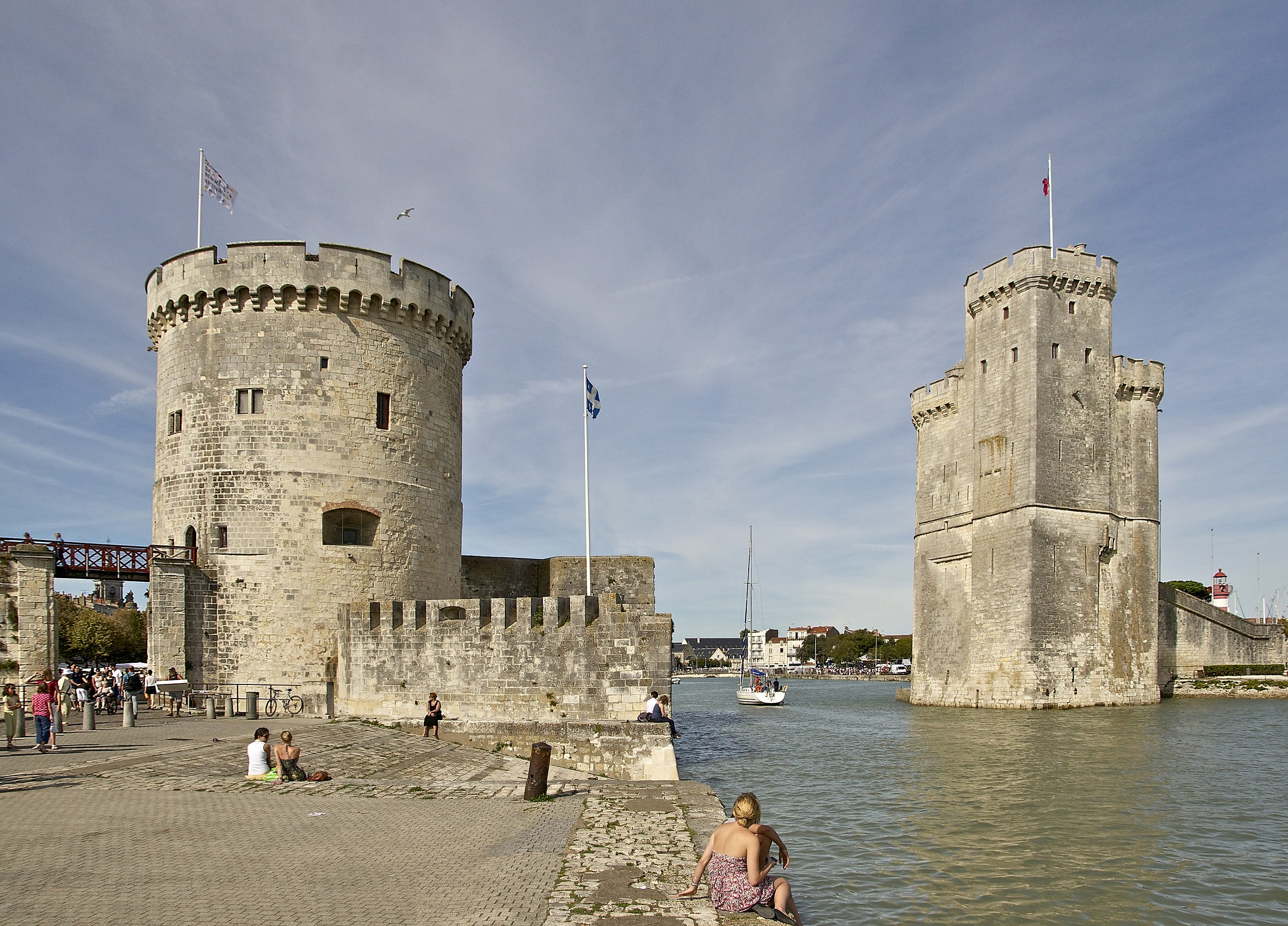 La Rochelle Private Shore Excursion: Green Venice & Wine Tasting