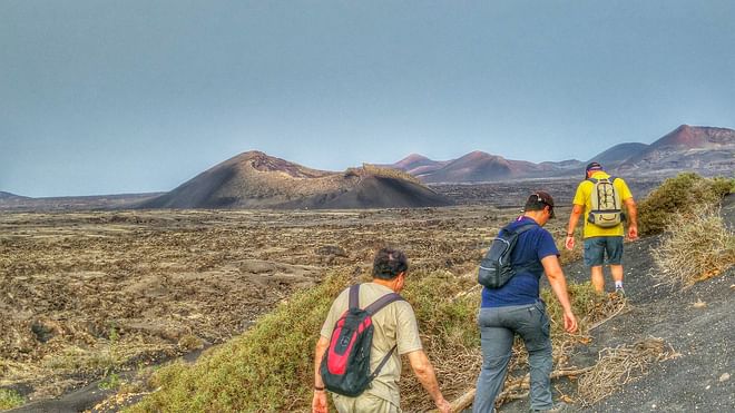 Senderismo por el Parque Natural de Volcanes desde Playa Blanca
