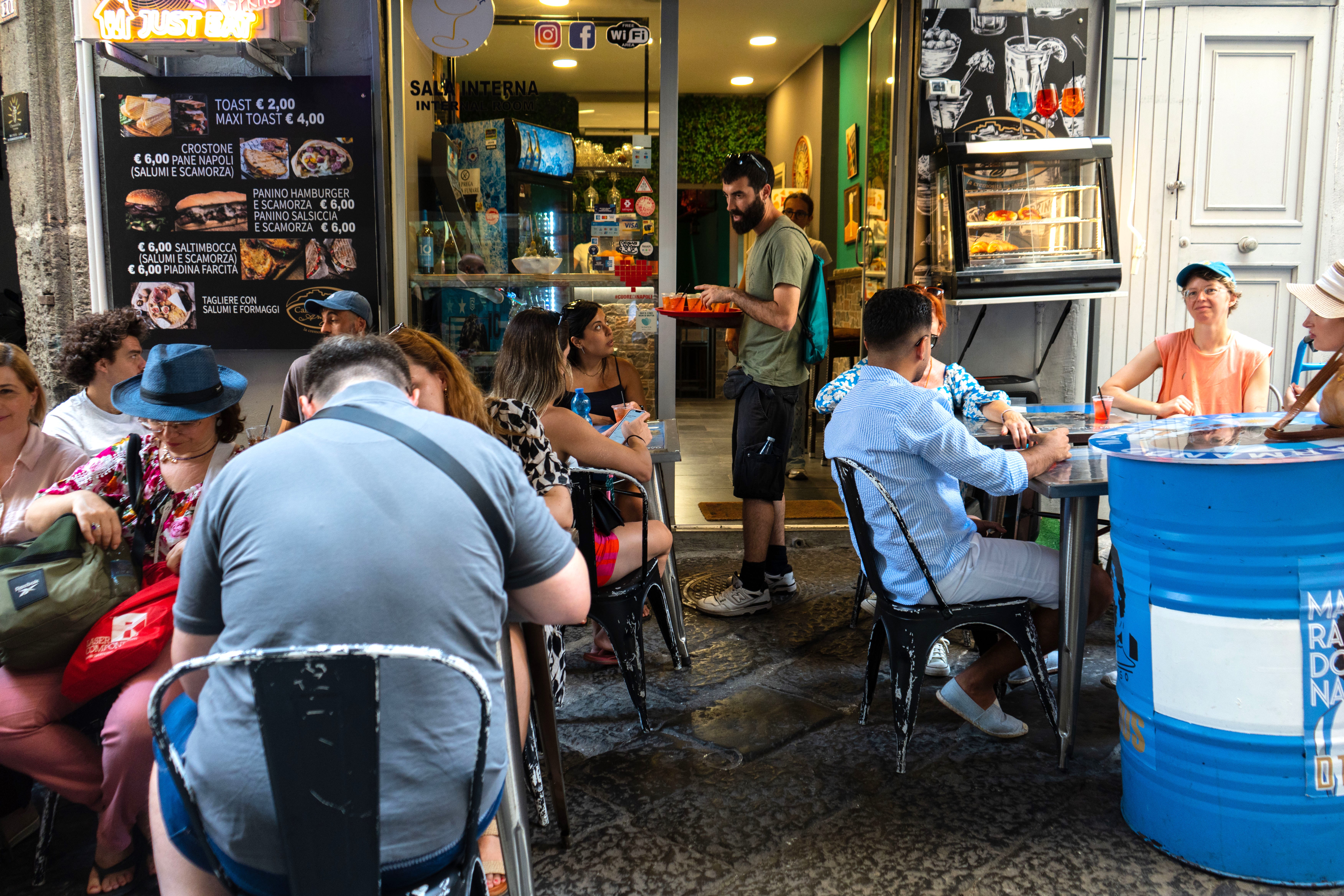Naples Street Food Tour With Meal in 6 Stops - Photo 10