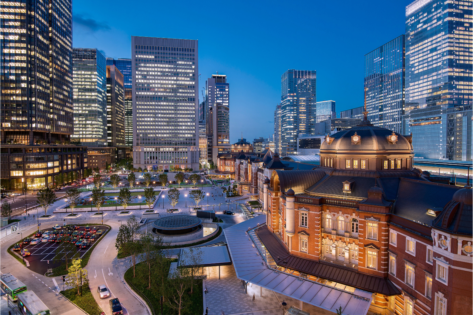 Tokyo İmparatorluk Sarayı Gece Manzarası Turu - Aktarma Dostu (Şinagawa İstasyonu'ndan Kalkış)