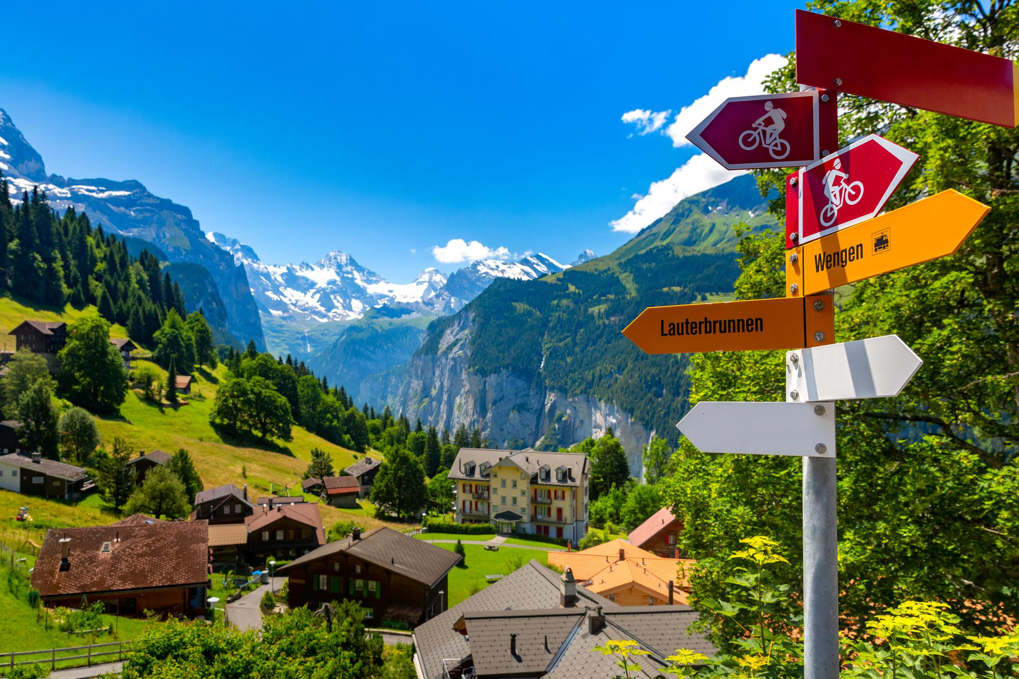 Interlaken Private Half Day Sightseeing Tour by Car with Local - Photo 3