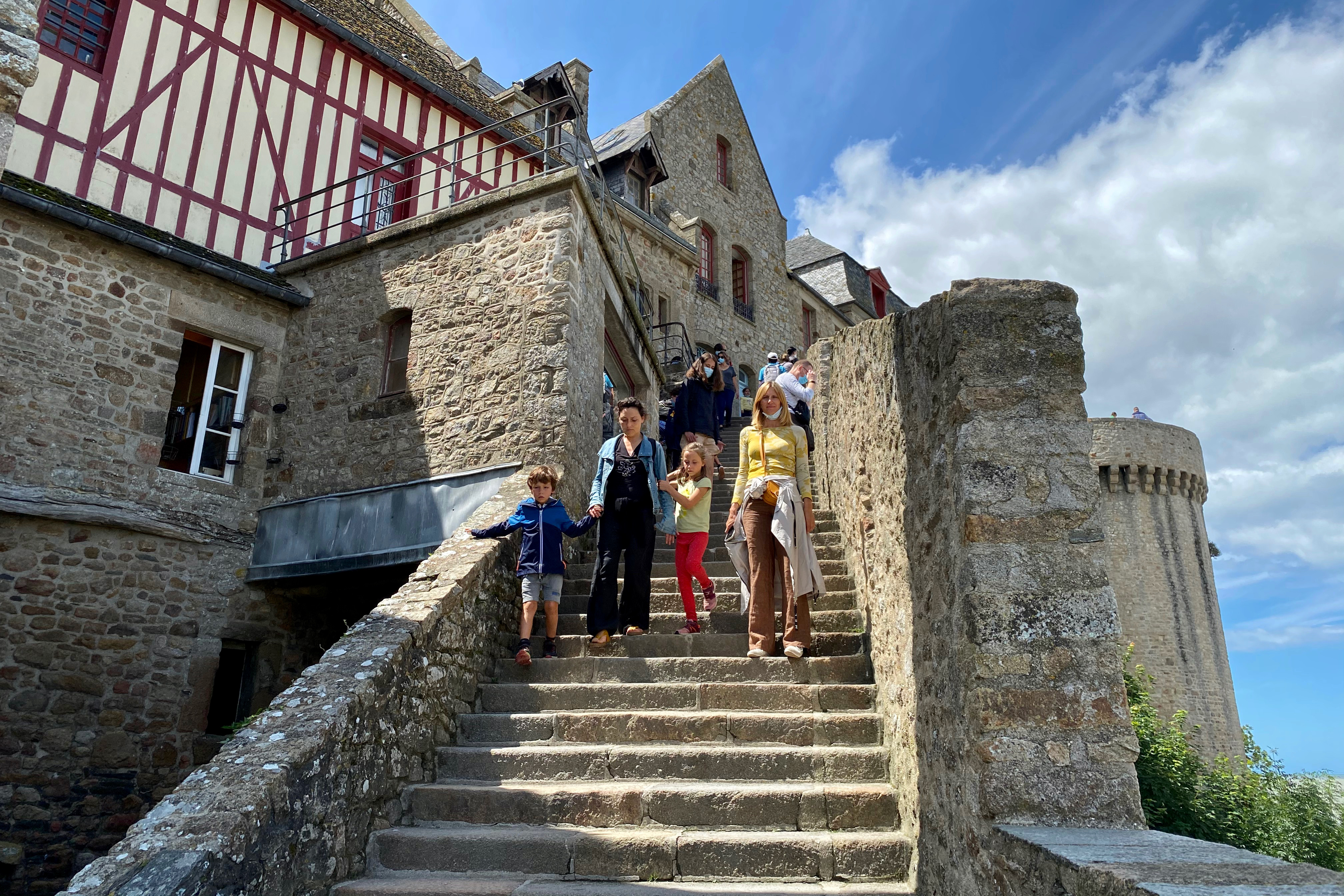 3-day Normandy, D-Day, Mont Saint-Michel, 3 Loire Castles Small-group by Minivan. - Photo 63