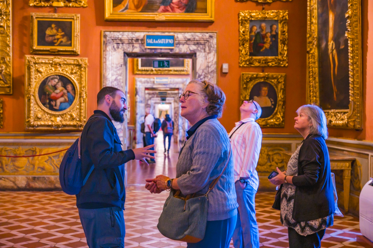 Small group tour to discover the Pitti Palace and the Boboli Gardens - Photo 9