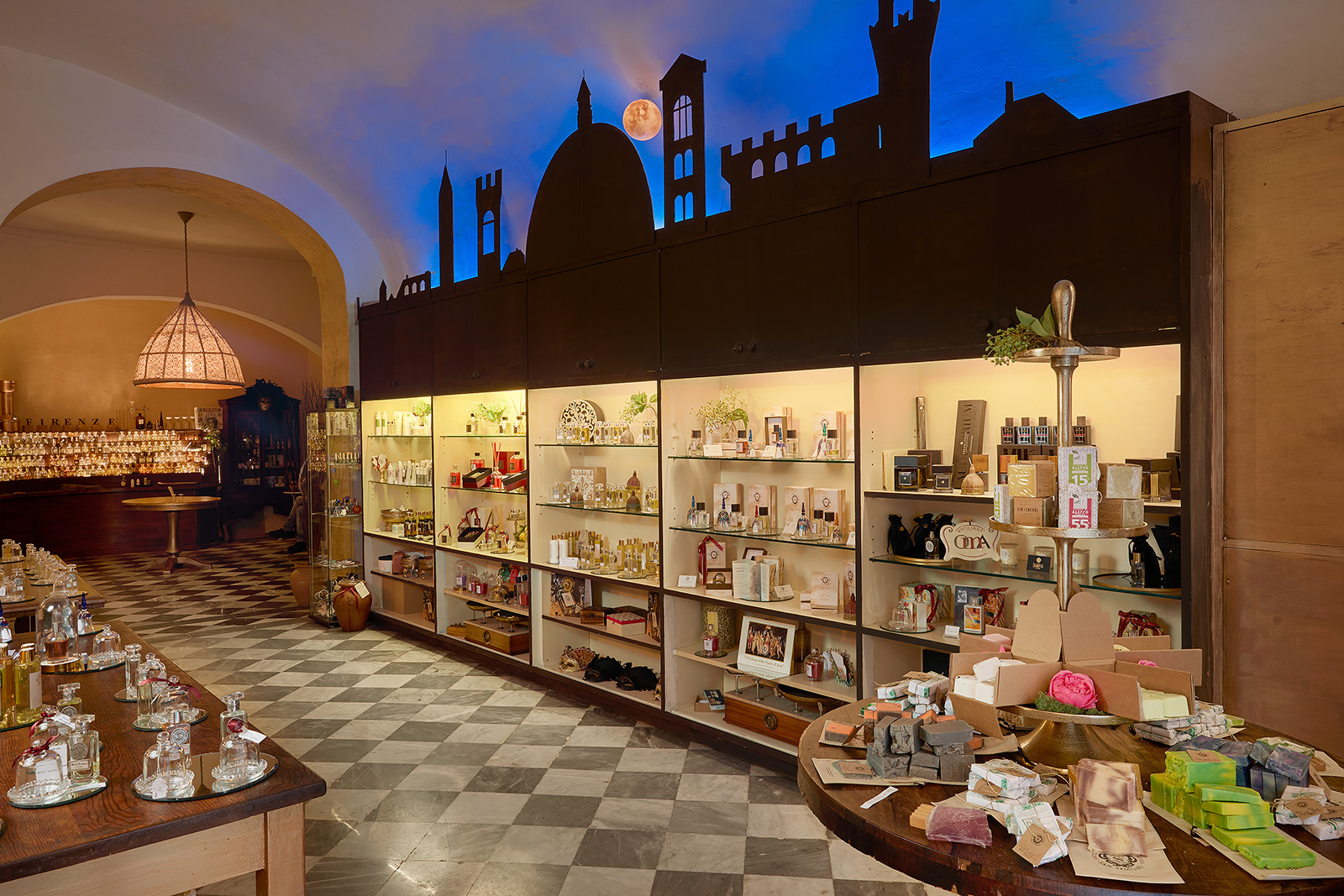 Perfume Masterclass in Florence: Make your Own Personal Fragrance – Image 4 | WeShare