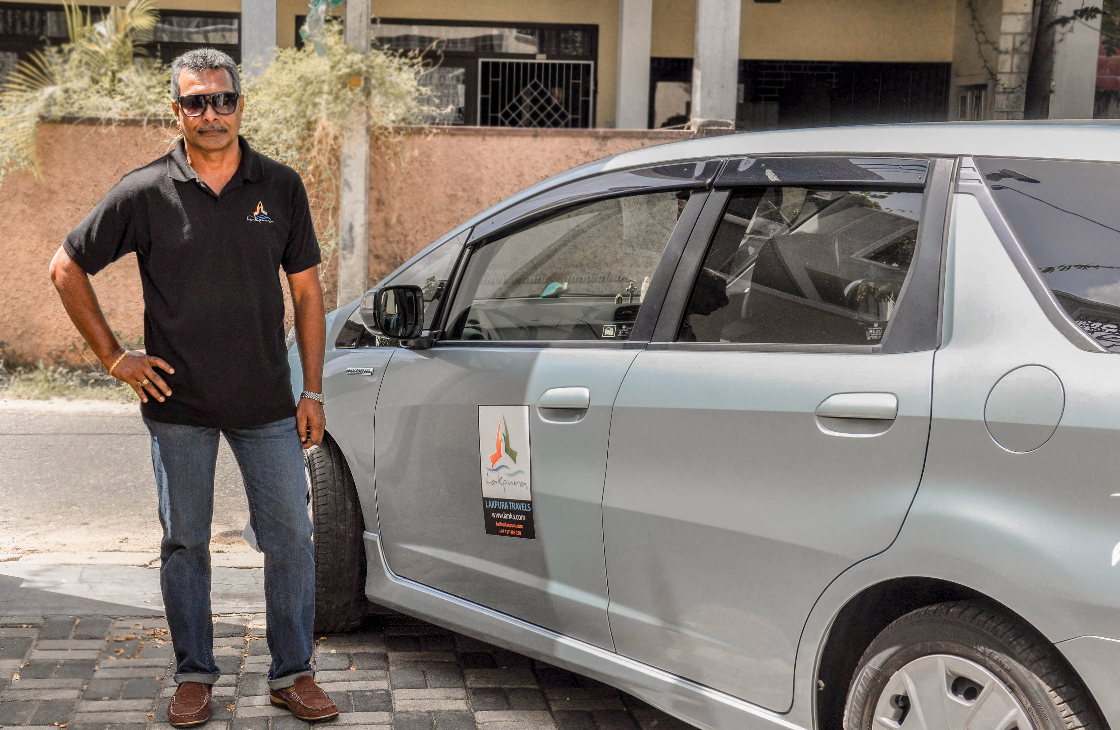 Transfer between Colombo (CMB) Airport and Era Beach by Jetwing, Talpe