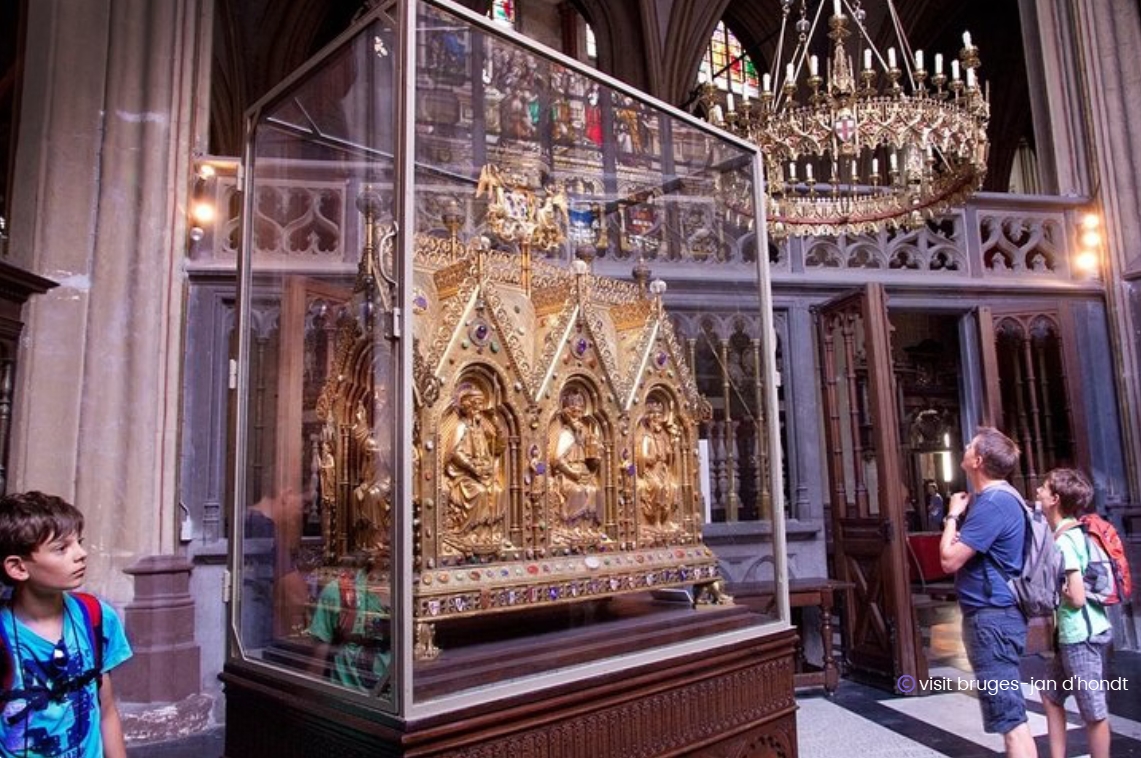 Private Bruges Churches Tour: Discover Michelangelo's Masterpiece – Image 2 | WeShare